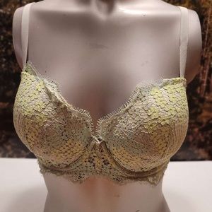 Victoria’s Secret bra